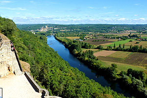 Регион Аквитания-Лимузен-Пуату-Шаранта - самый крупный новообразованный регион Франции