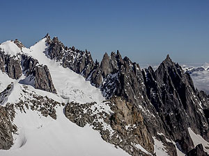 Гора Эгий дю Дьбль (Aiguilles du Diable): 4 114 м