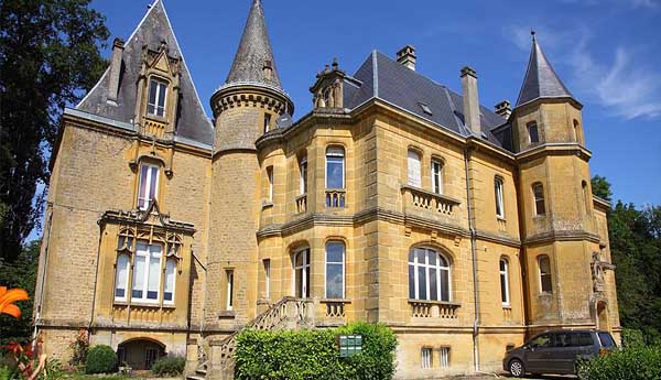 Апартаменты Château De Bellevue 2* (Глэр-э-Виллет, Франция)
