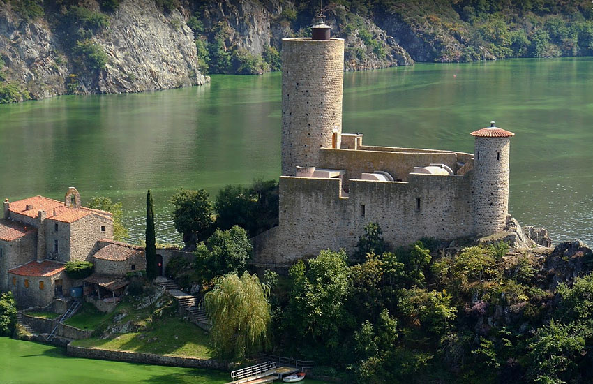 Река Луара (Loire): остров Гранжан (Ile de Grangent)