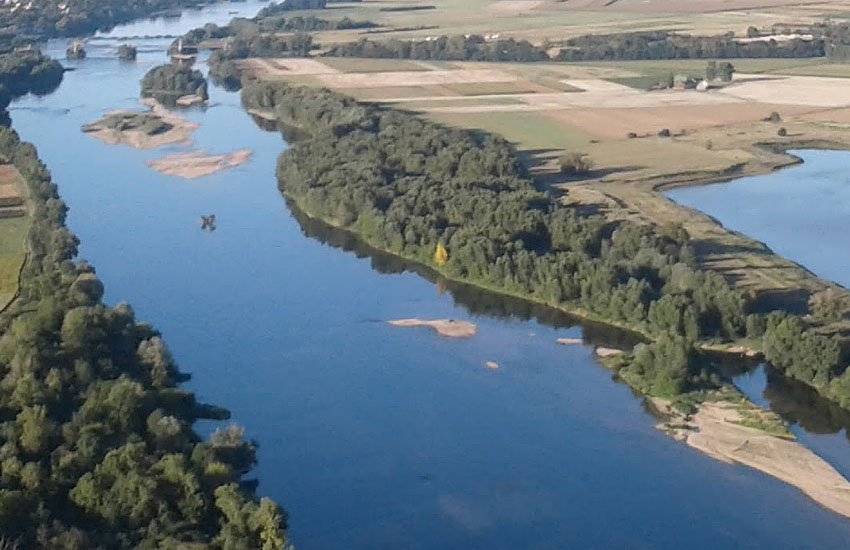 Река Луара (Loire) в среднем течении