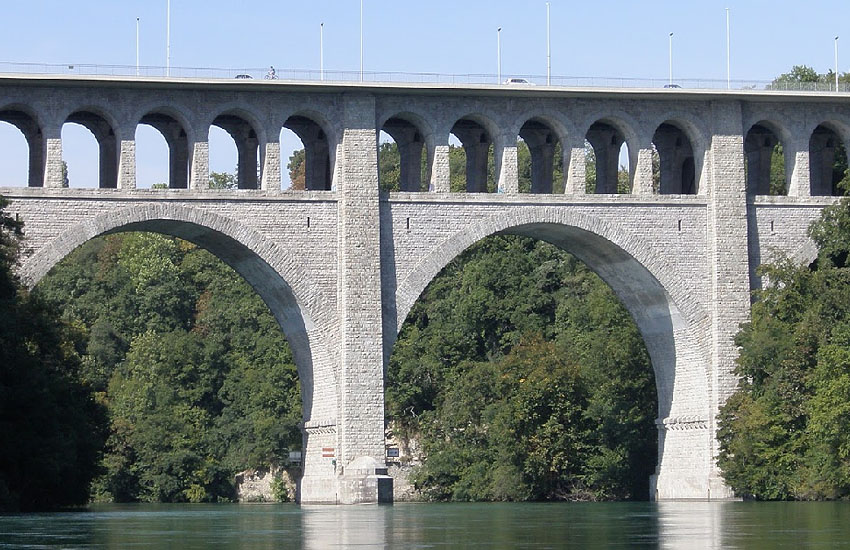 Река Рона (Rhone) в Женеве: мост Pont Butin