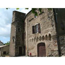 Замок де ла Рок в Файе  (Château de la Roque de Fayet)