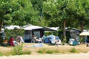 Кемпинг Camping-Club Les Genêts