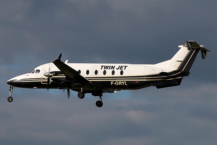 ВО ФРАНЦИИ АВИАКОМПАНИЯ «TWIN JET» УСТАНАВЛИВАЕТ СООБЩЕНИЕ МЕЖДУ ЛИЛЛЕМ И БРЕСТОМ