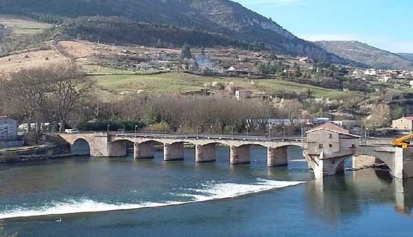 Мост Пон-Вьё Мийо (Pont-Vieux de Millau)